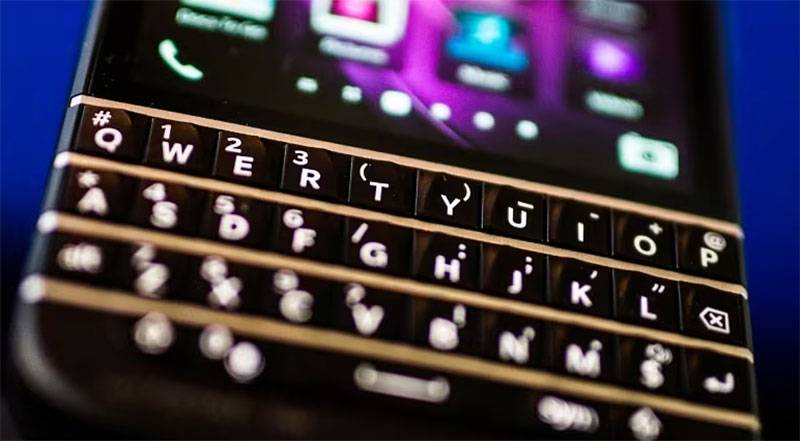 QWERTY-Keyboard The Tech Shift: What Happened to BlackBerry?